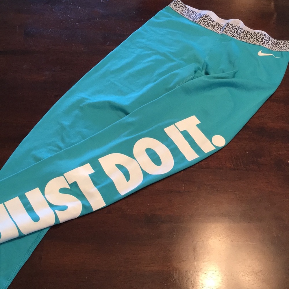 Nike workout leggings